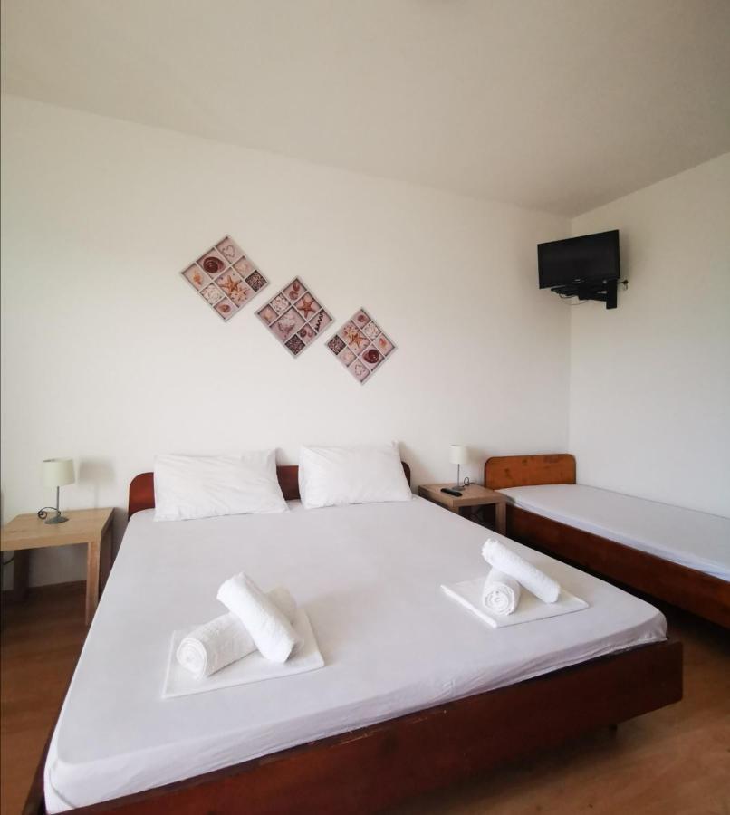 Apartments Plazibat Škrip 外观 照片