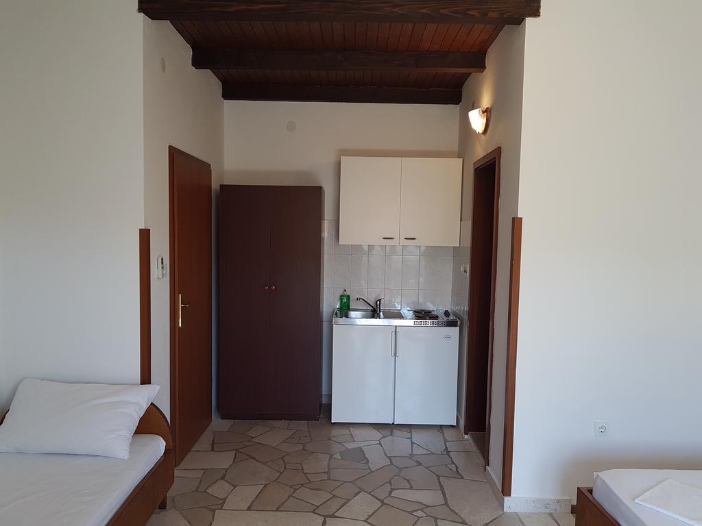 Apartments Plazibat Škrip 外观 照片